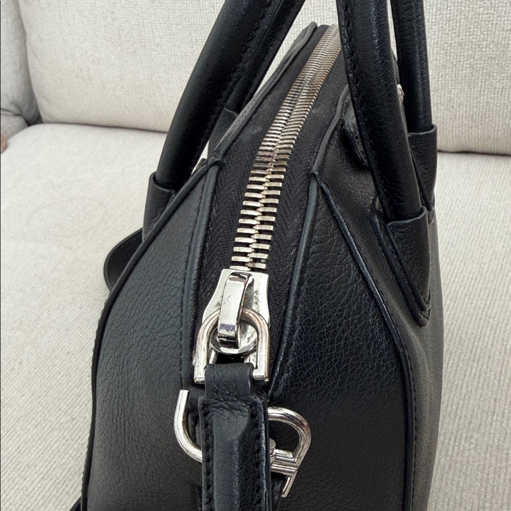 Givenchy Black Leather Mini Antigona with Crossbody Strap - Picture 3 of 17